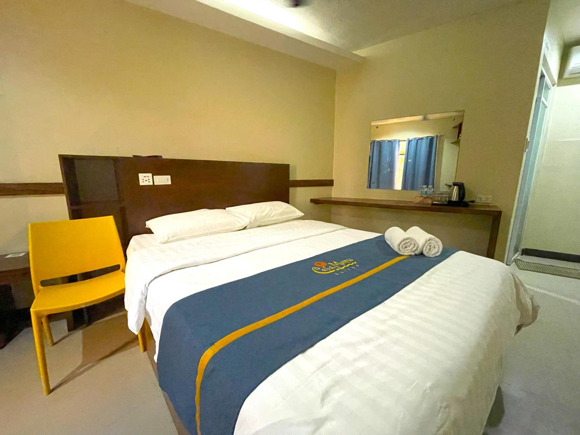 Casa Marco Suites Puerto Galera Powered By Cocotel Exterior foto