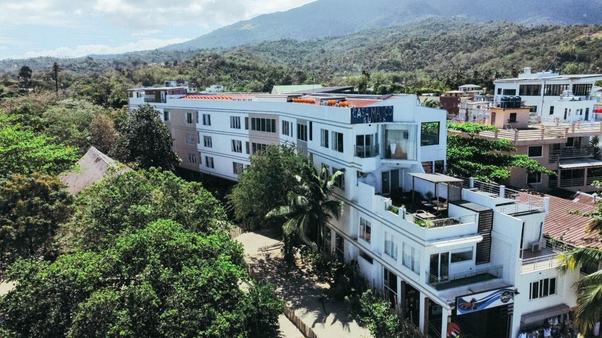 Casa Marco Suites Puerto Galera Powered By Cocotel Exterior foto
